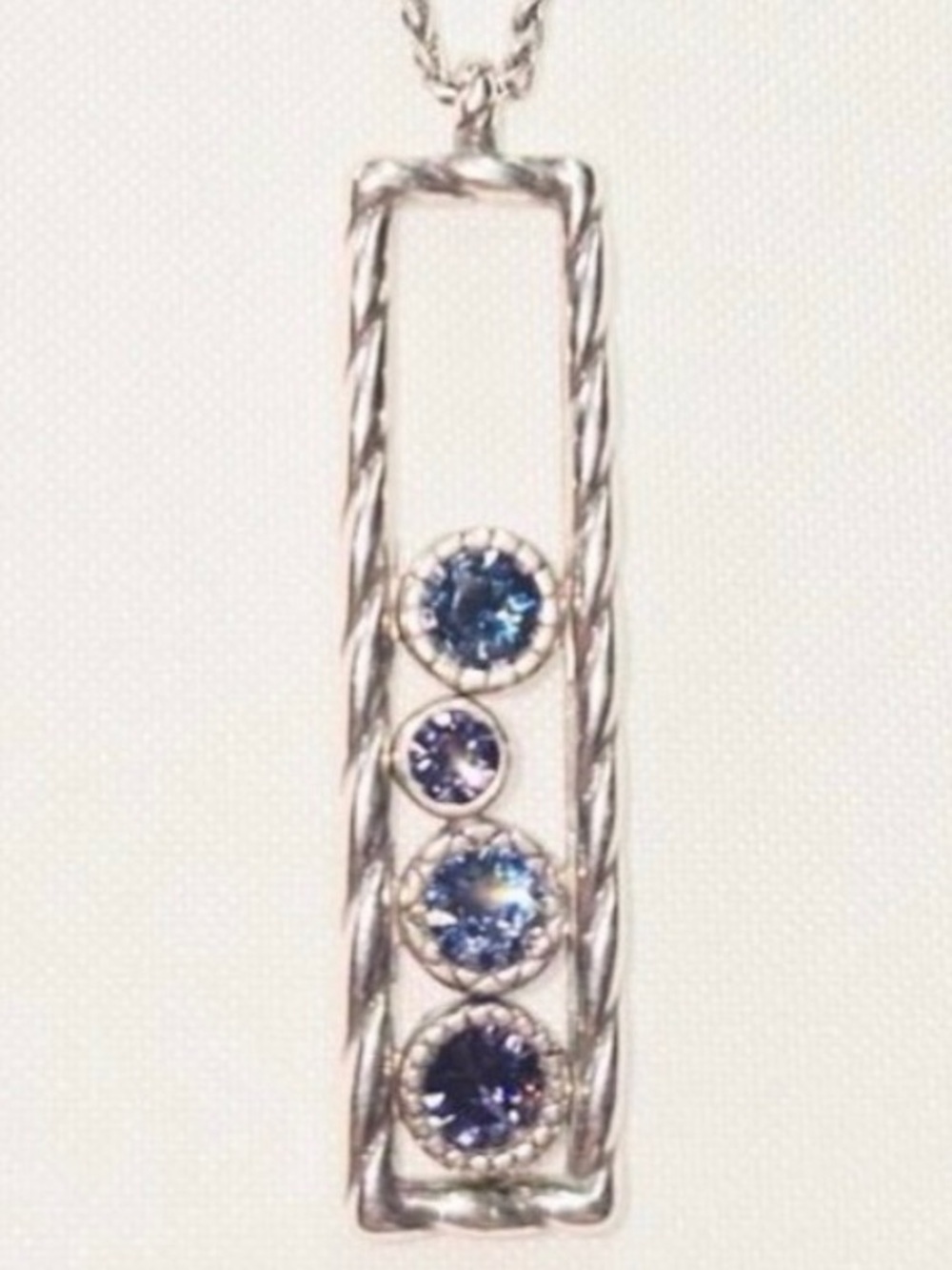 🆕😇 BRIGHTON HALO ‘RAYS’ SWAROVSKI CRYSTAL SLVR VTG Necklace - Picture 4 of 5